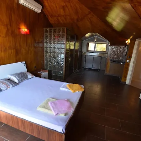 Вилла Luxury 5 Bedroom With Communal Pool, 1038 *