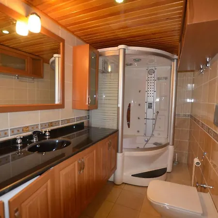 Luxury 5 Bedroom With Communal Pool, 1038 Вилла Алания